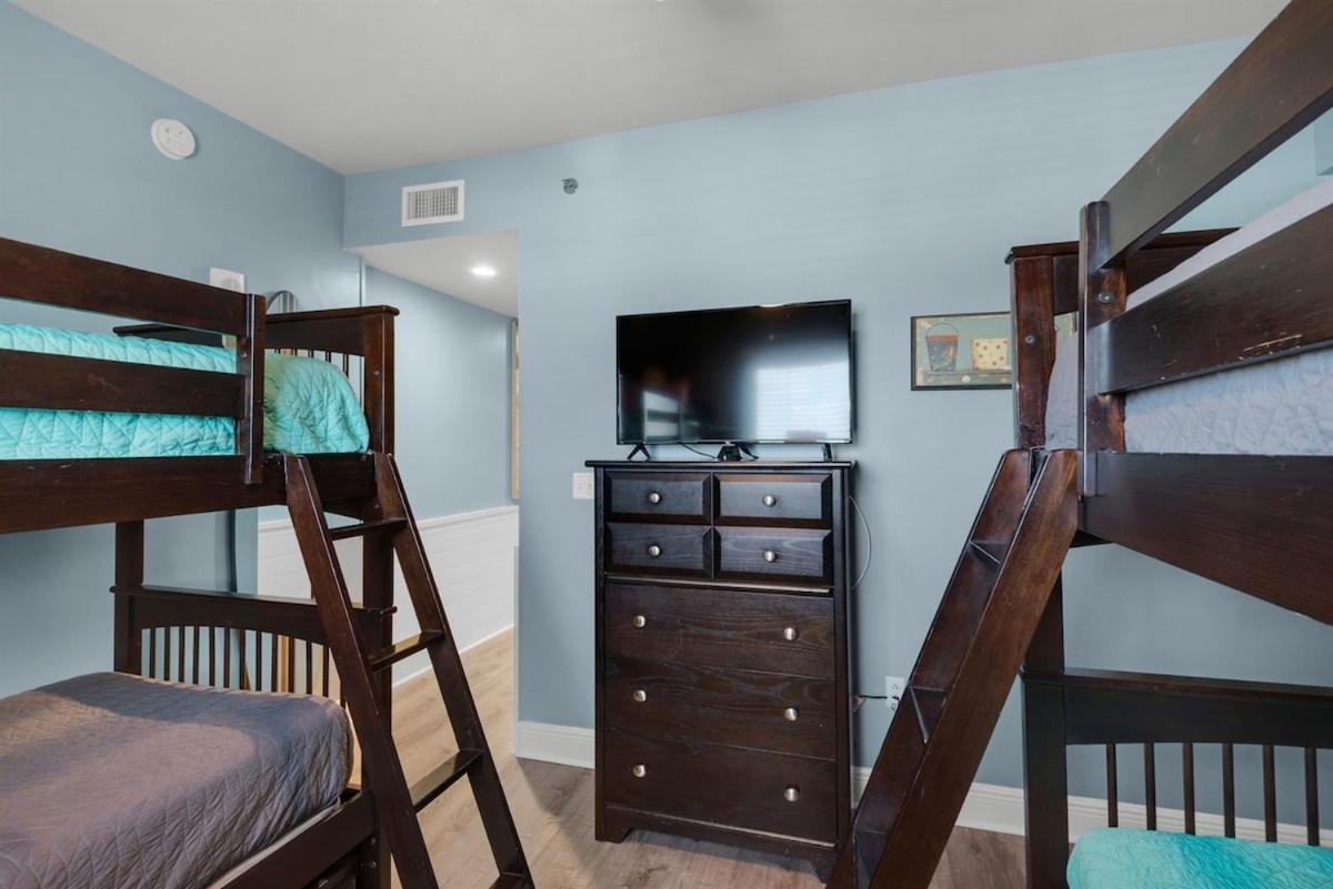 Sterling Breeze 401 Apartment